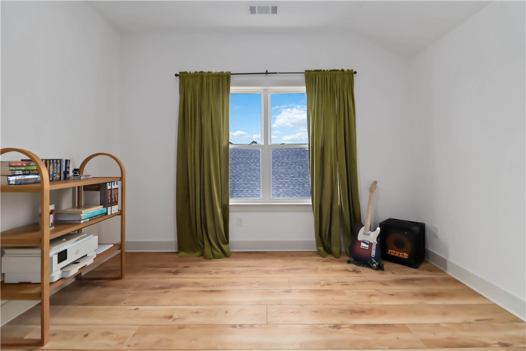 Bellview Place Rogers - Residential