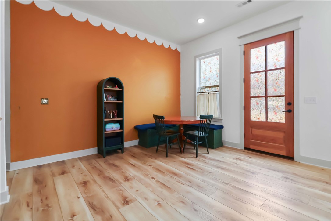 Bellview Place Rogers - Residential