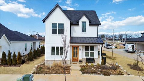 Photo of 4017 Sommerset Street, Rogers, AR 72758 (MLS # 1334257)