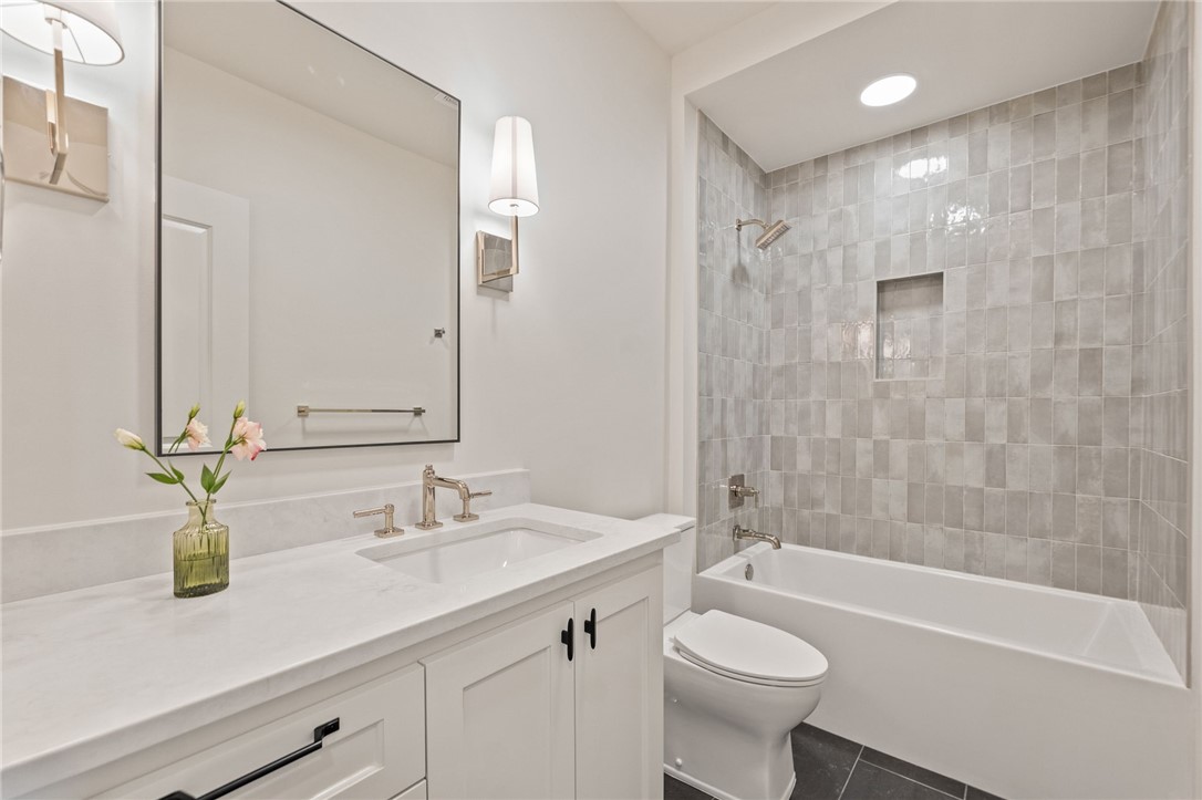 ORCHARD ADD-BENTONVILLE - Residential