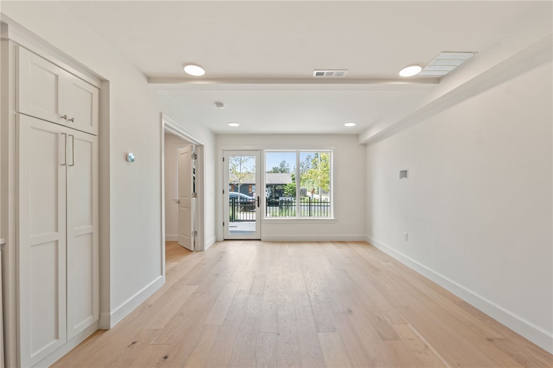 ORCHARD ADD-BENTONVILLE - Residential