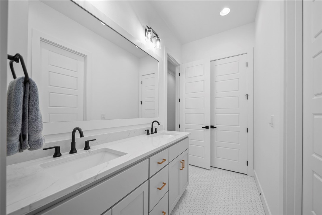 Aurora Sub Ph I Bentonville - Residential