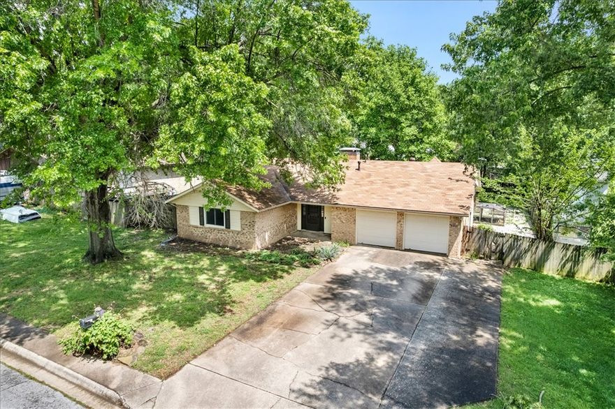 LAKE FAYETTEVILLE AREA, ALL-BRICK CHARMER. Located, walking distance to Lake Fayetteville for trails and the Greenway access at nearby Powell St. Large sunroom off back of home - 400+ sq.ft. - not counted in square footage. Wander out back door for a covered deck space and and treasures of landscaping abound. Frig conveys. Gas logs fireplace, eat-in kitchen with original wood cabinetry. Dead-end cul-de-sac in quiet subdivision. Make this beauty yours - schedule your showing today. Seller not interested in making repairs.