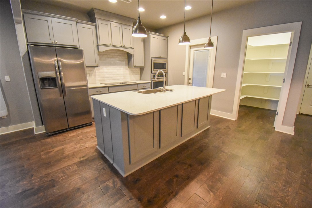 Town Homes At Forest Hills - Residential Lease