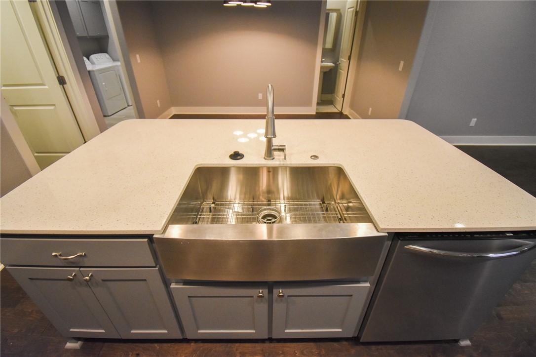 Town Homes At Forest Hills - Residential Lease