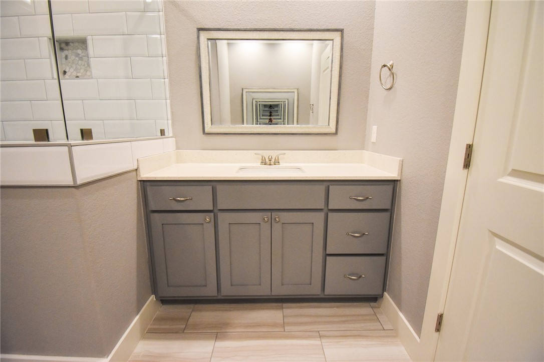 Town Homes At Forest Hills - Residential Lease