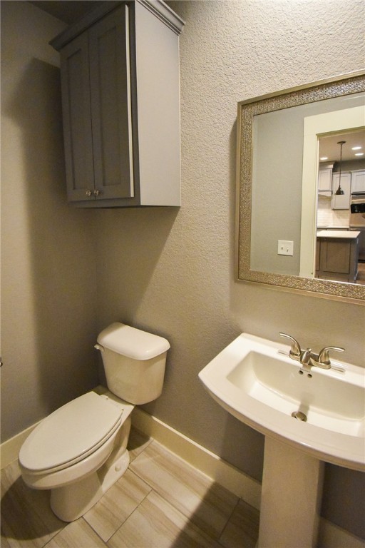 Town Homes At Forest Hills - Residential Lease