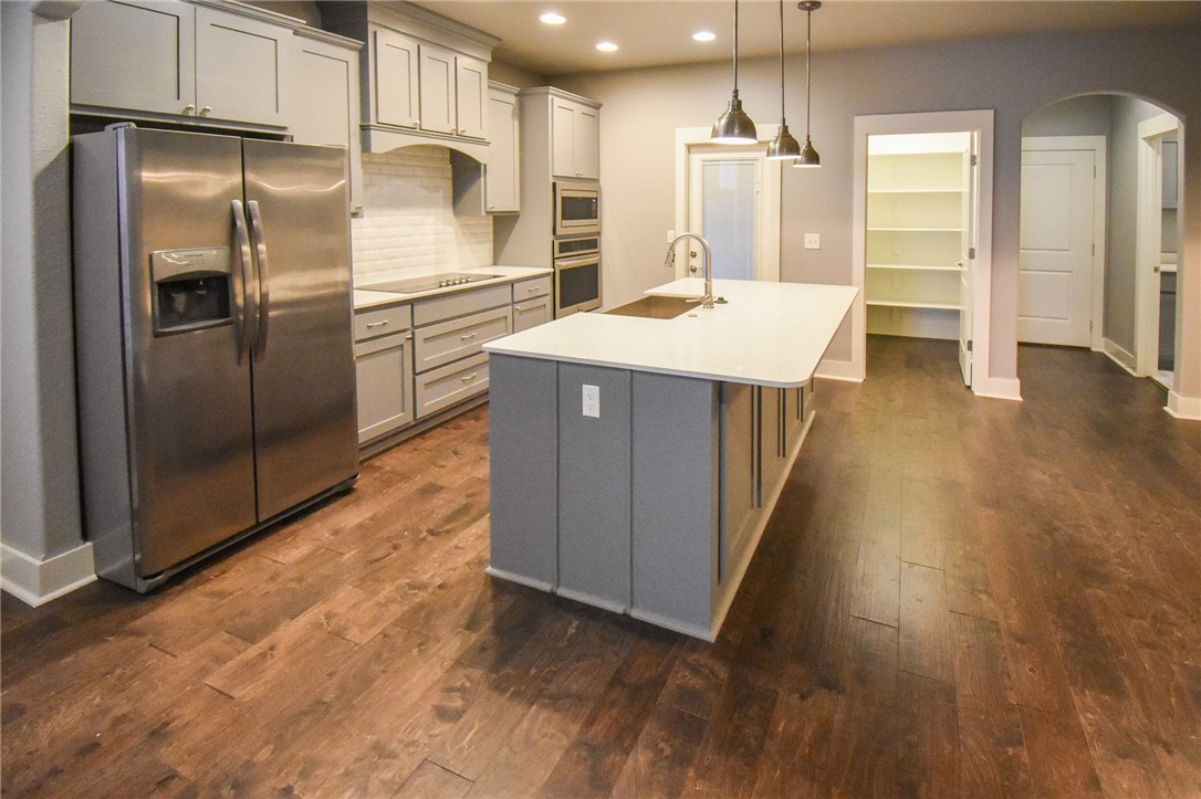 Town Homes At Forest Hills - Residential Lease