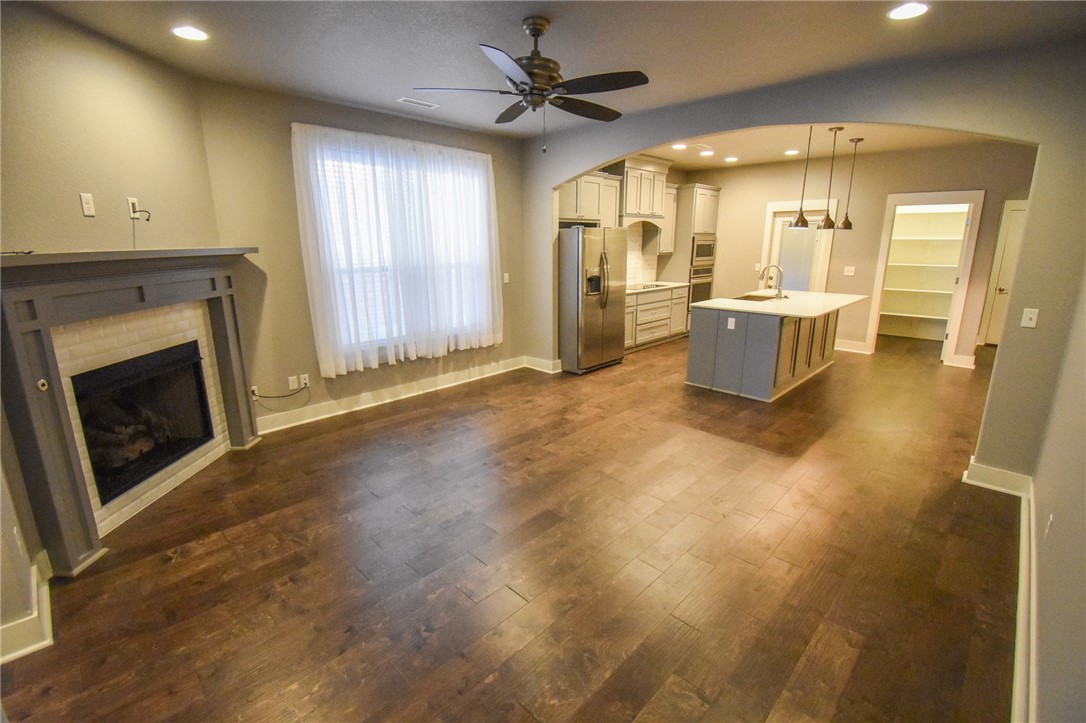 Town Homes At Forest Hills - Residential Lease