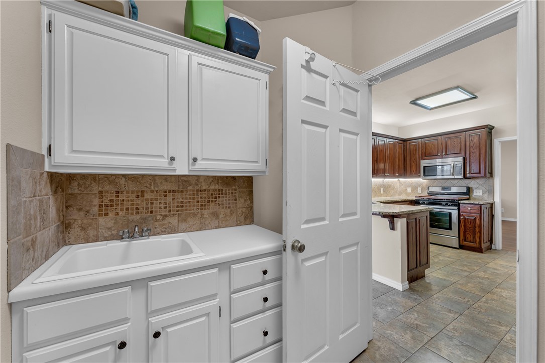 Paige Place Add Siloam Spgs - Residential