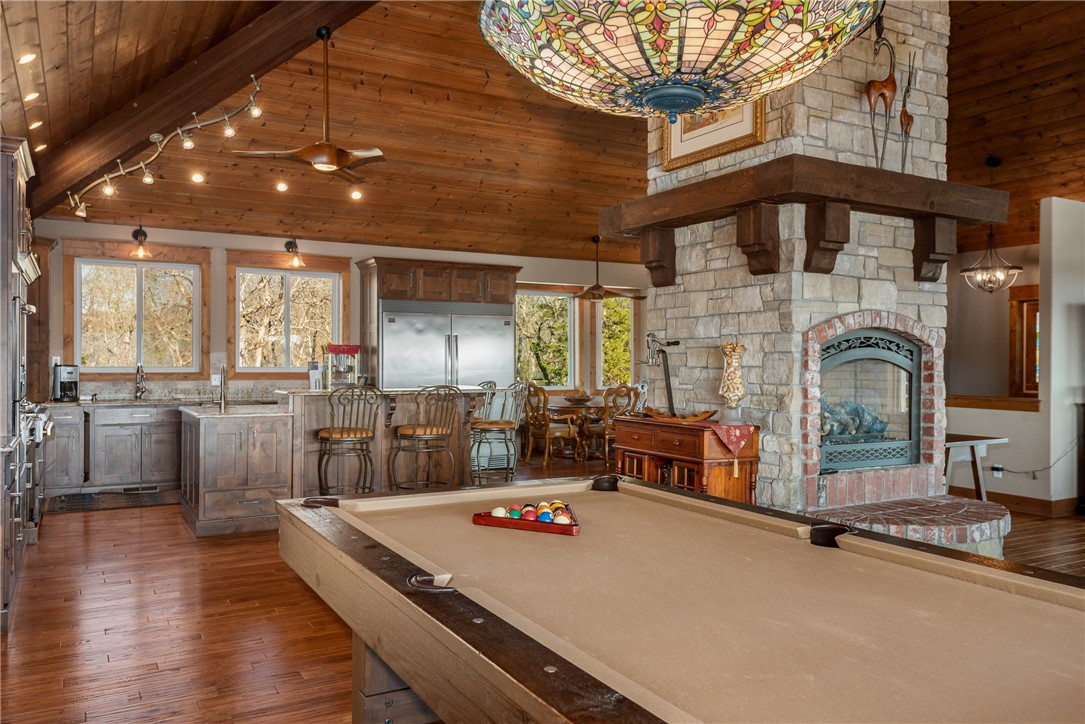 Unit 116 Holiday Island - Residential