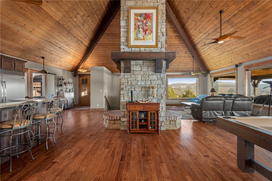 Unit 116 Holiday Island - Residential