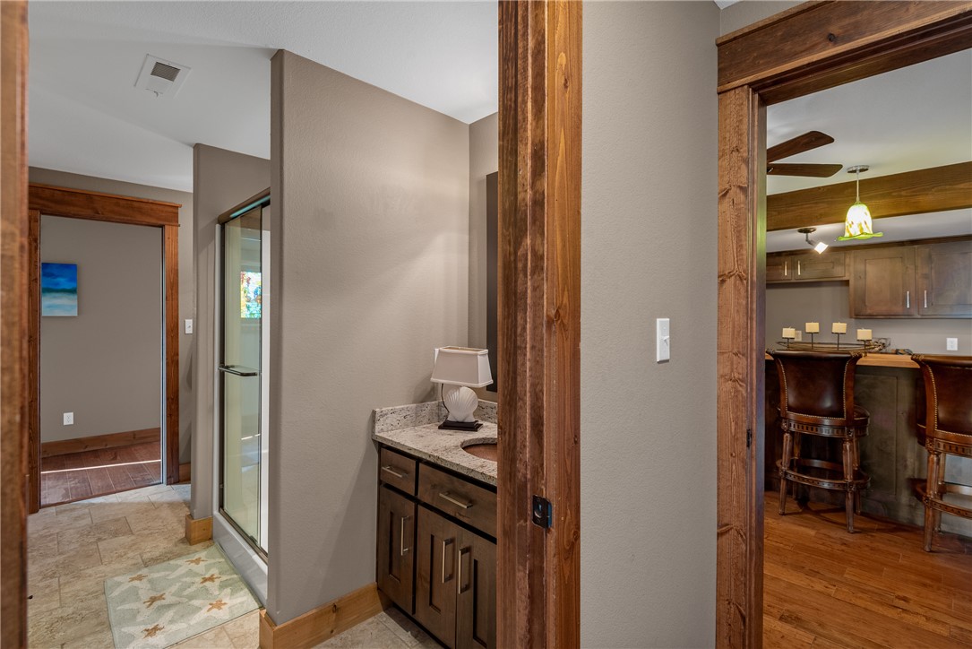 Unit 116 Holiday Island - Residential