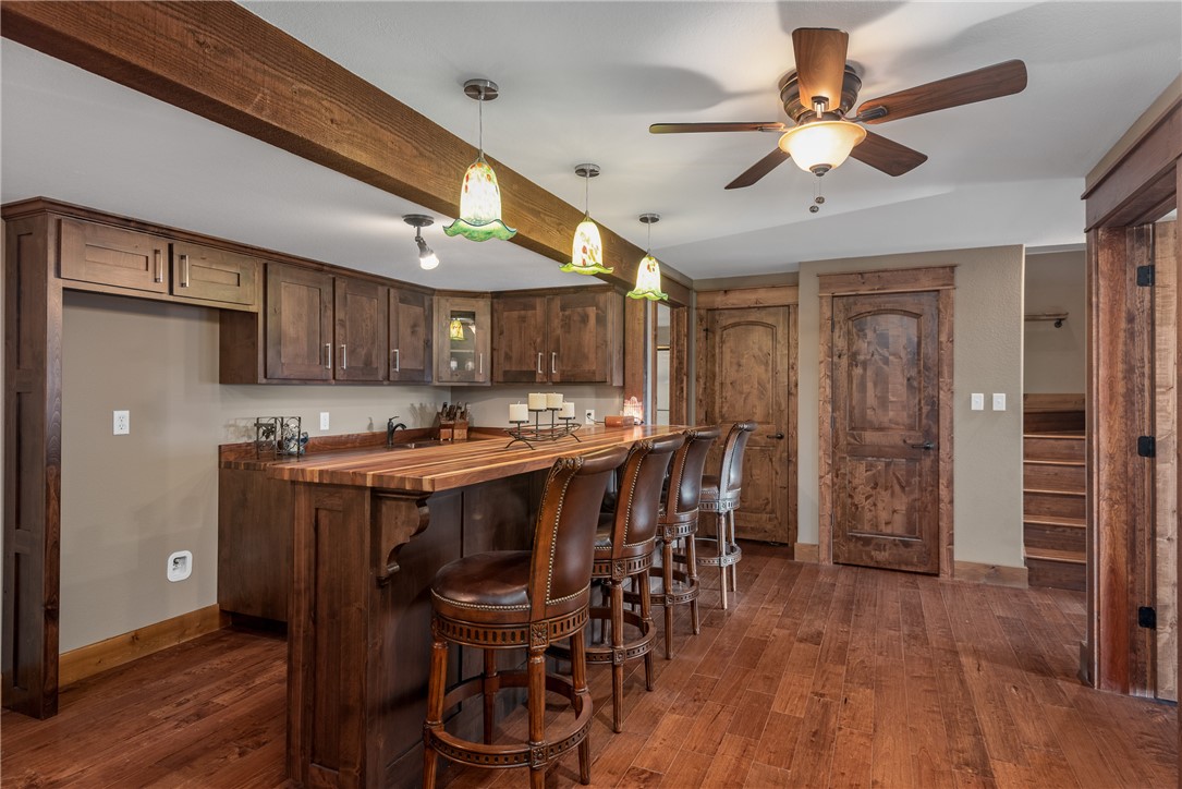 Unit 116 Holiday Island - Residential