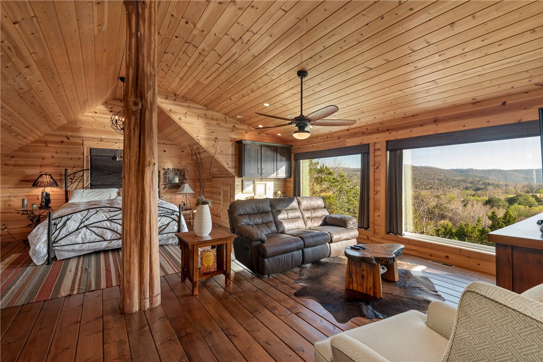 Unit 116 Holiday Island - Residential