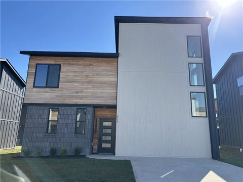 Photo of 2608 W Bonnie Lane, Rogers, AR 72758 (MLS # 1365768)