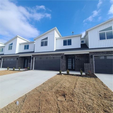 Photo of 460 Azurite Road, Centerton, AR 72719 (MLS # 1329892)