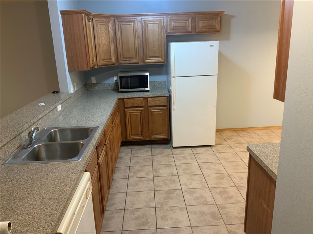 Weston Plexes - Residential Lease