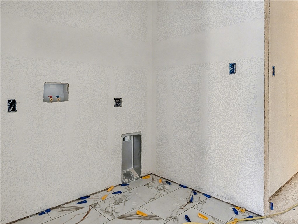 LANDS END SUB-BVV - Residential