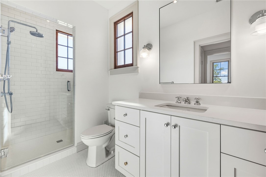 Arboretum Row - Land