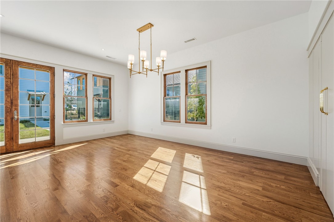 Arboretum Row - Land