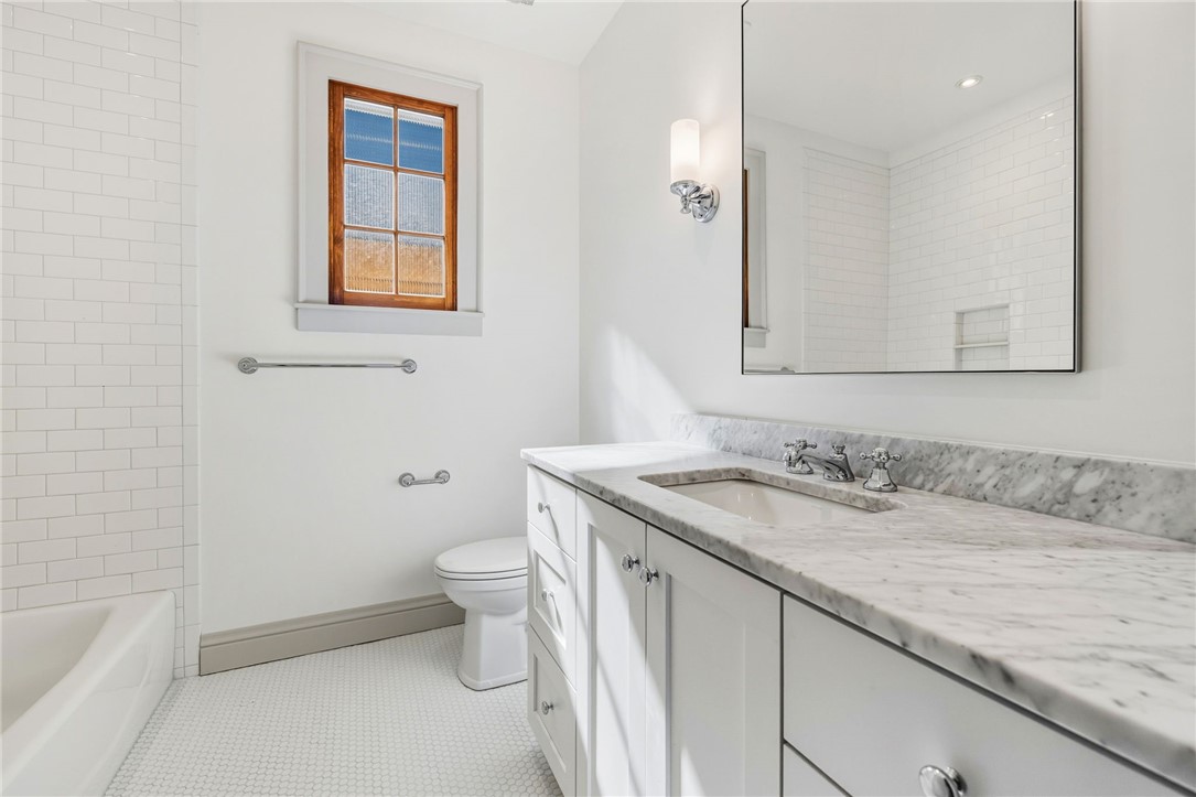 Arboretum Row - Land