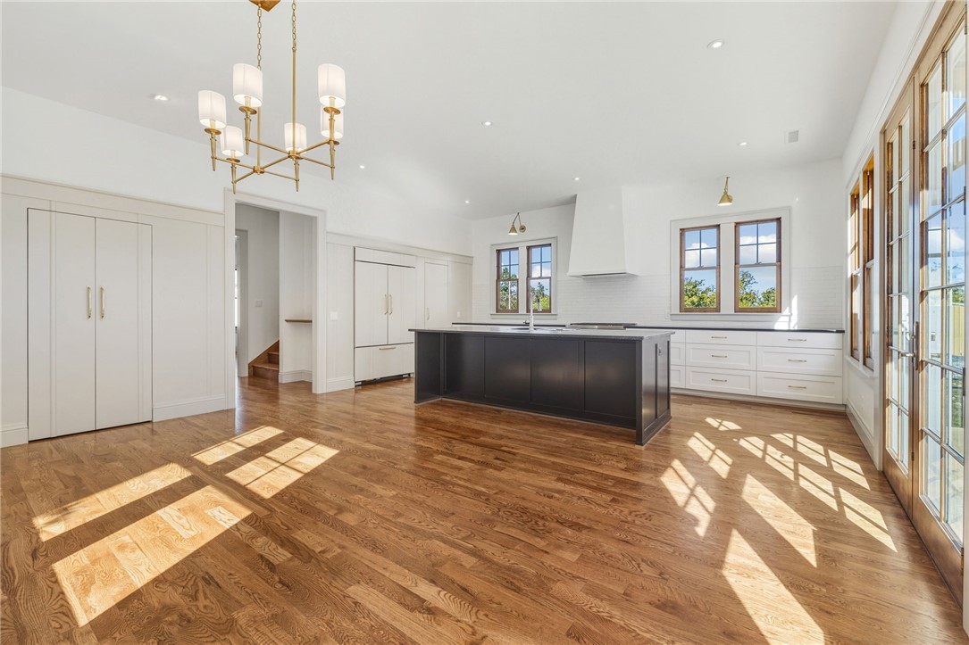 Arboretum Row - Land