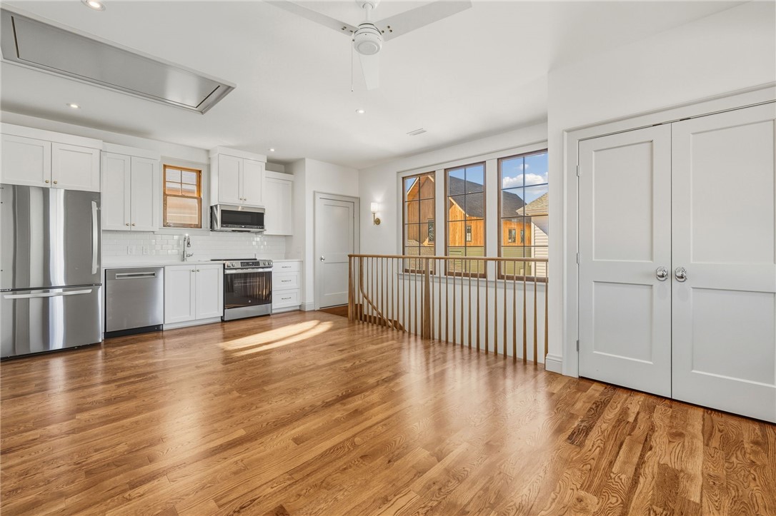 Arboretum Row - Land