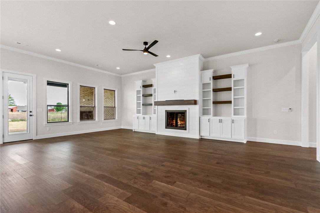 Collins Cove - Residential