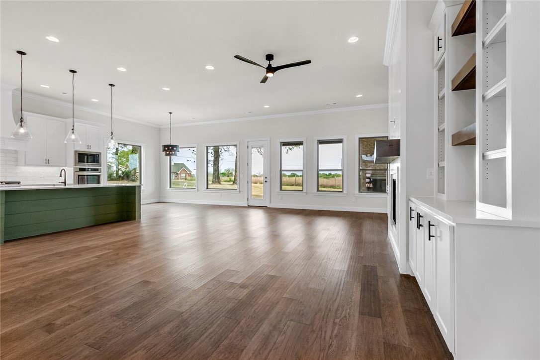 Collins Cove - Residential