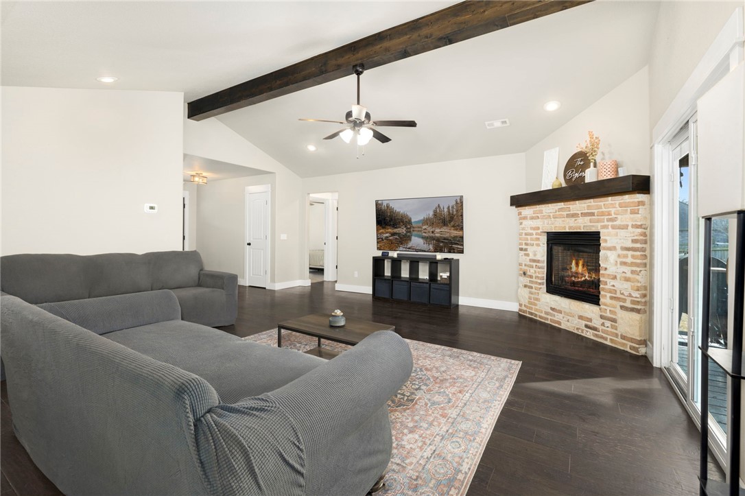 Creekwood Manor - Residential