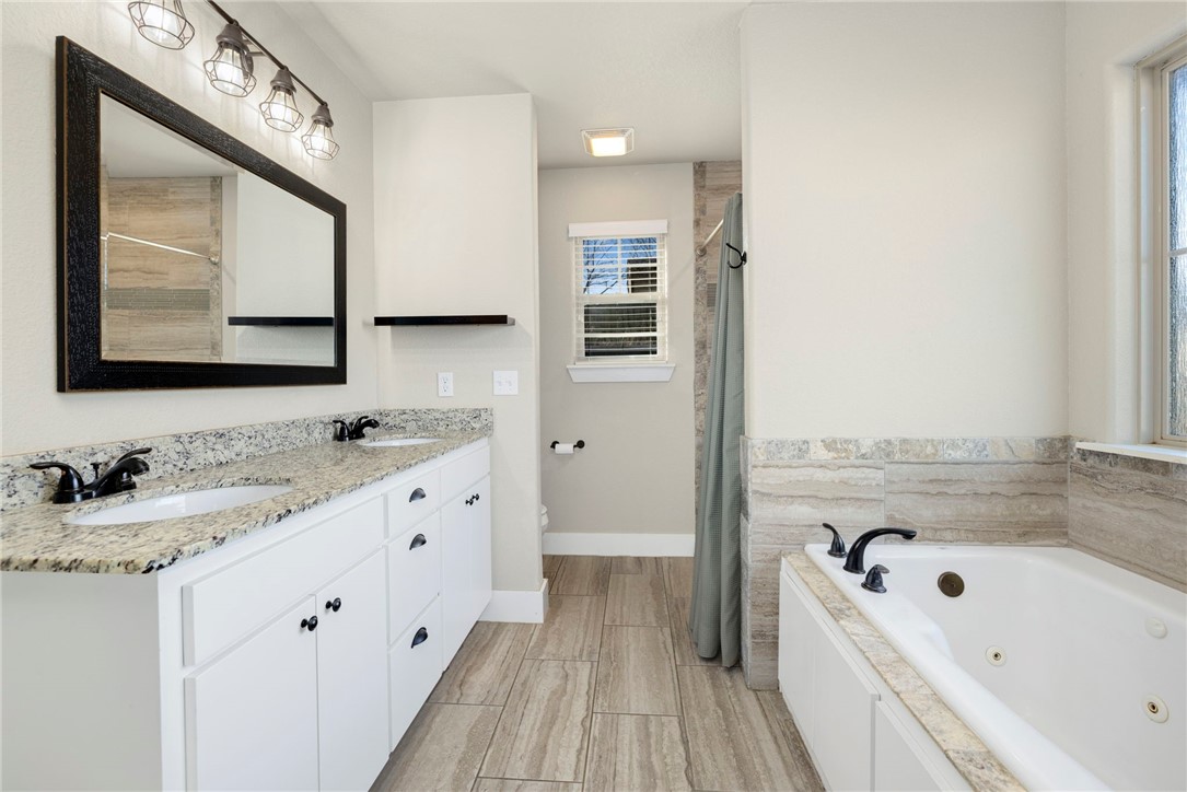 Creekwood Manor - Residential