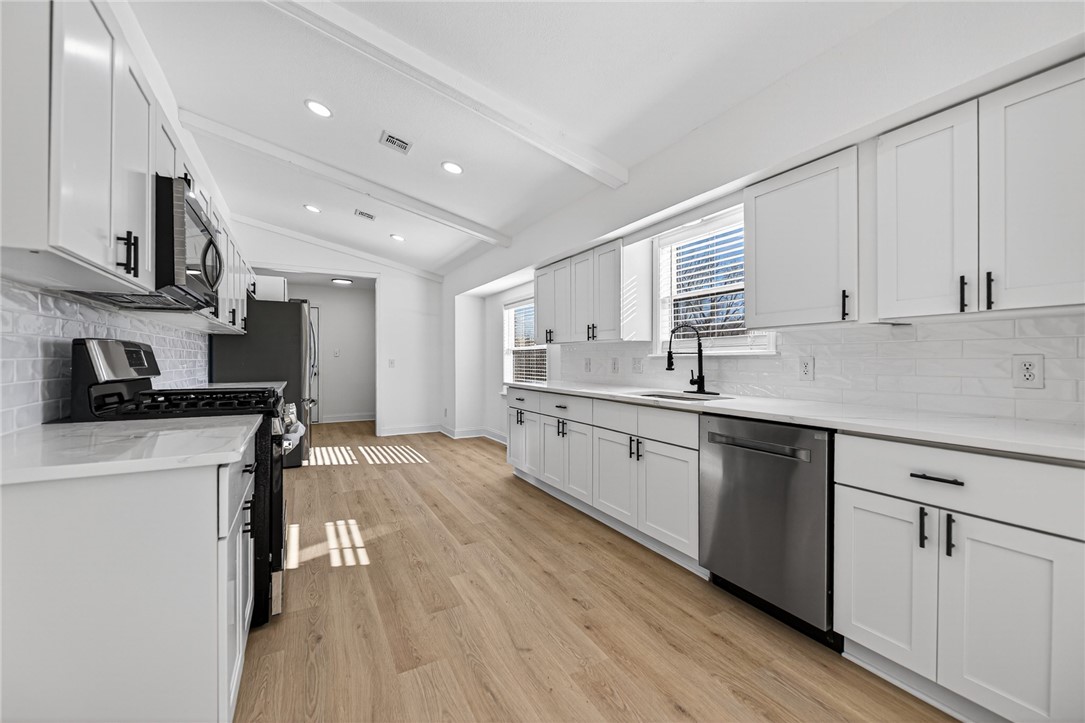 Hyland Park Rogers - Residential