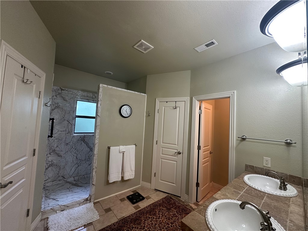 Dickenshire Sub Bvv - Residential
