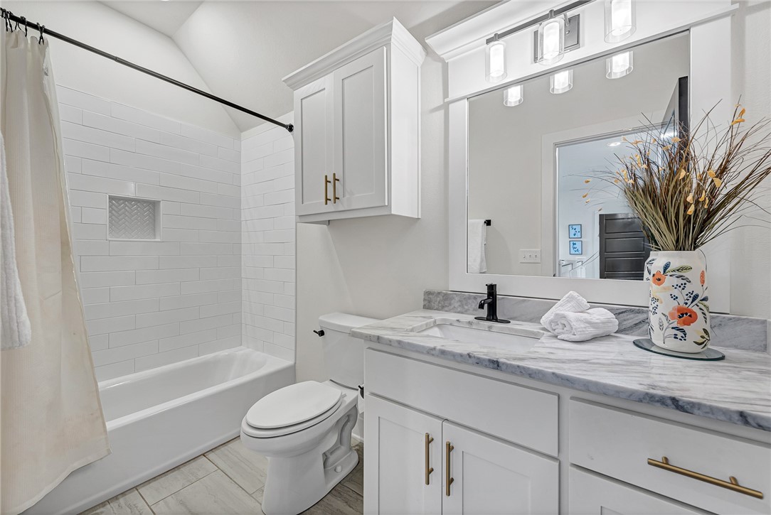 Hyde Park Cave Spgs - Residential