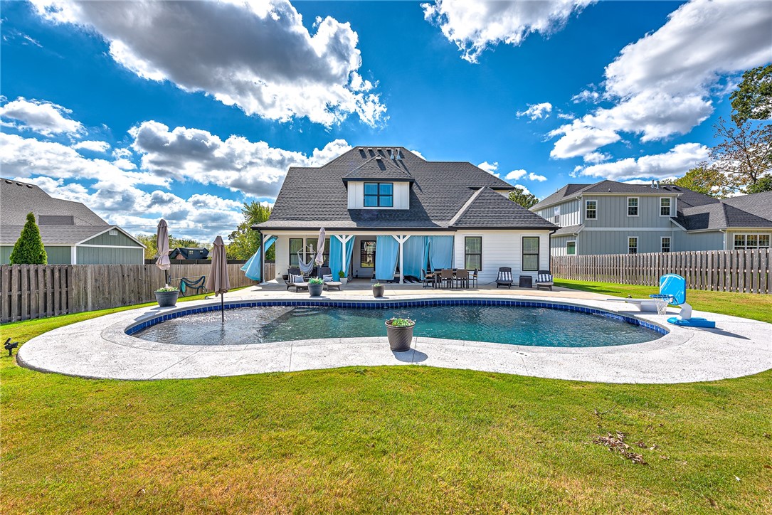 Hyde Park Cave Spgs - Residential