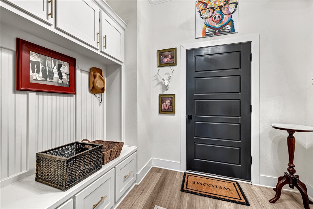 Hyde Park Cave Spgs - Residential