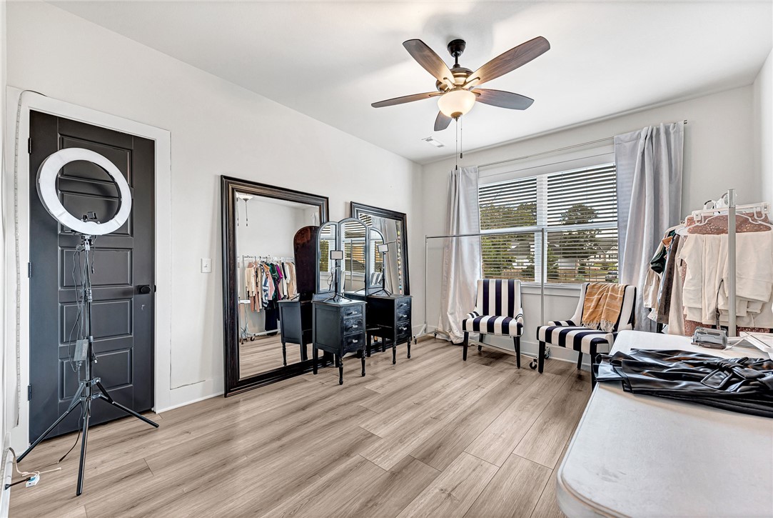 Hyde Park Cave Spgs - Residential