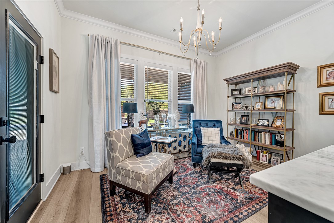 Hyde Park Cave Spgs - Residential