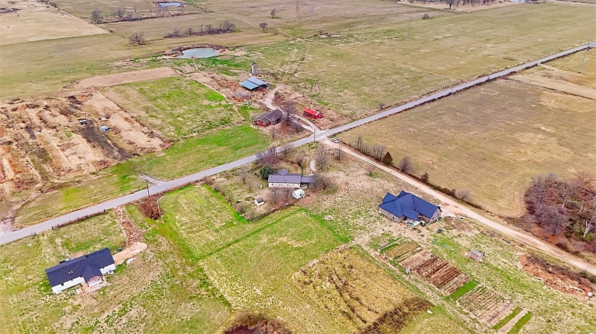 07-19-31-CENTERTON - Land