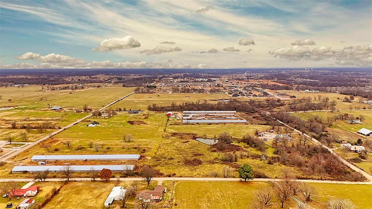 07-19-31-CENTERTON - Land