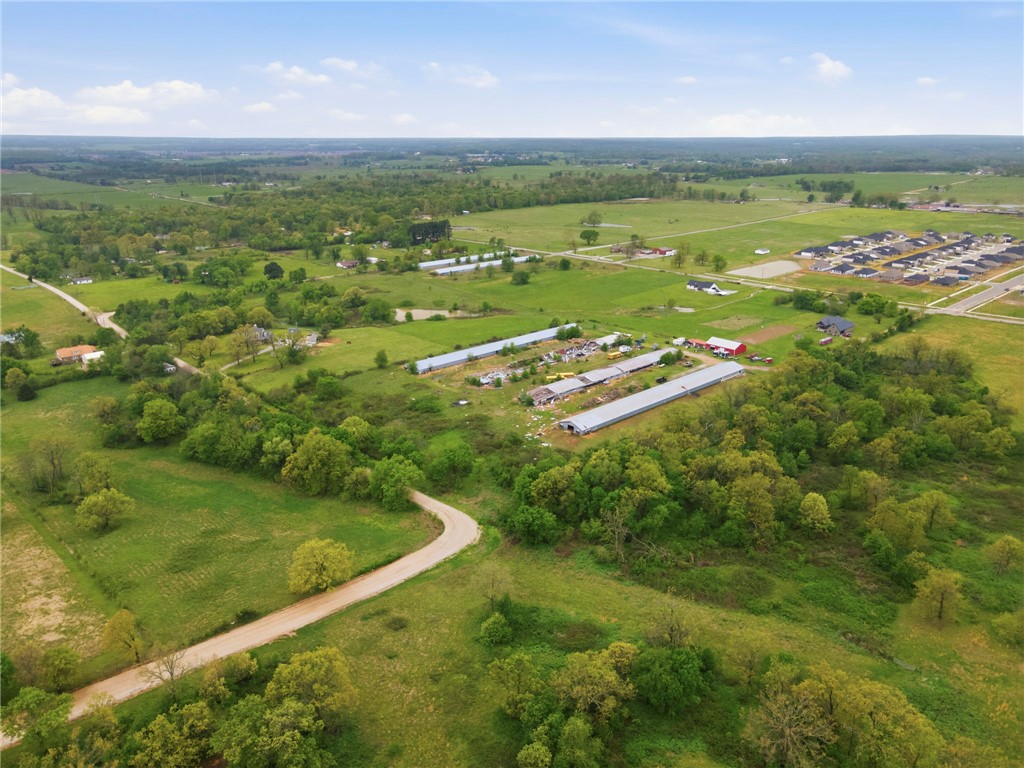 07-19-31-CENTERTON - Land