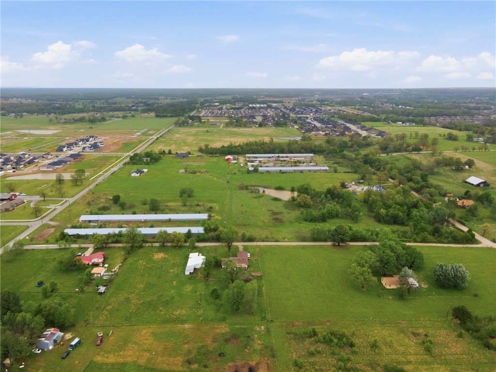 07-19-31-CENTERTON - Land