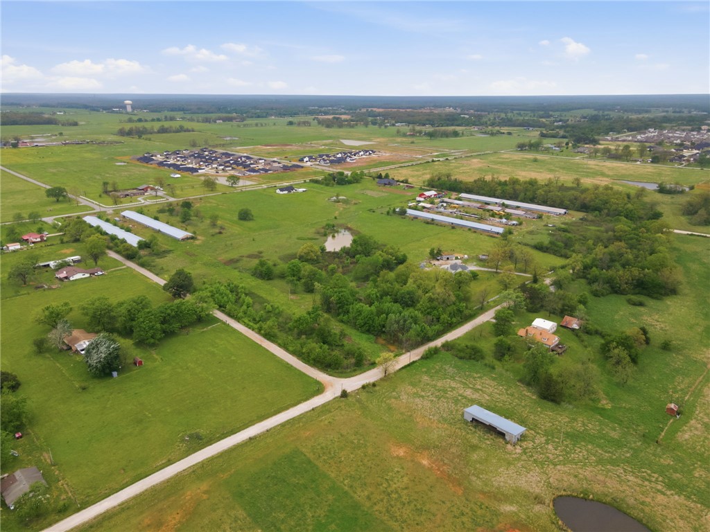 07-19-31-CENTERTON - Land
