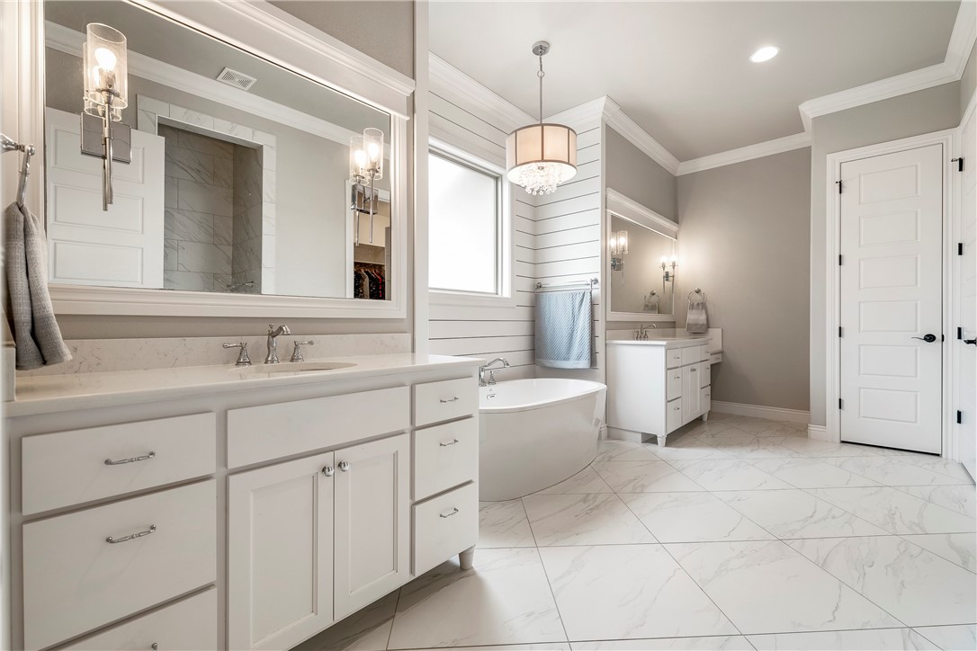 Oak Tree Centerton - Residential