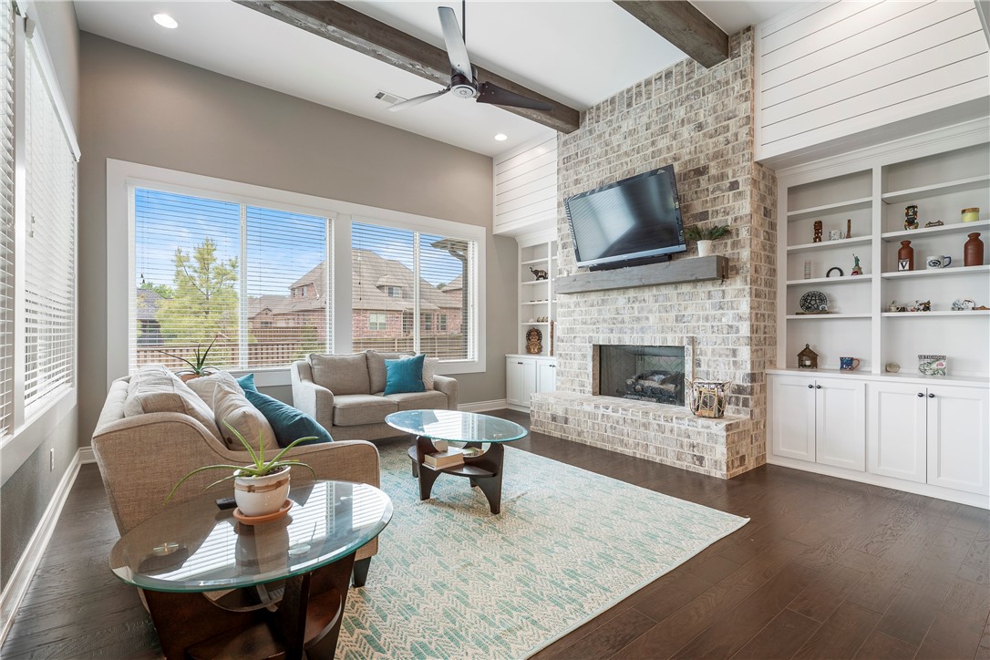 Oak Tree Centerton - Residential