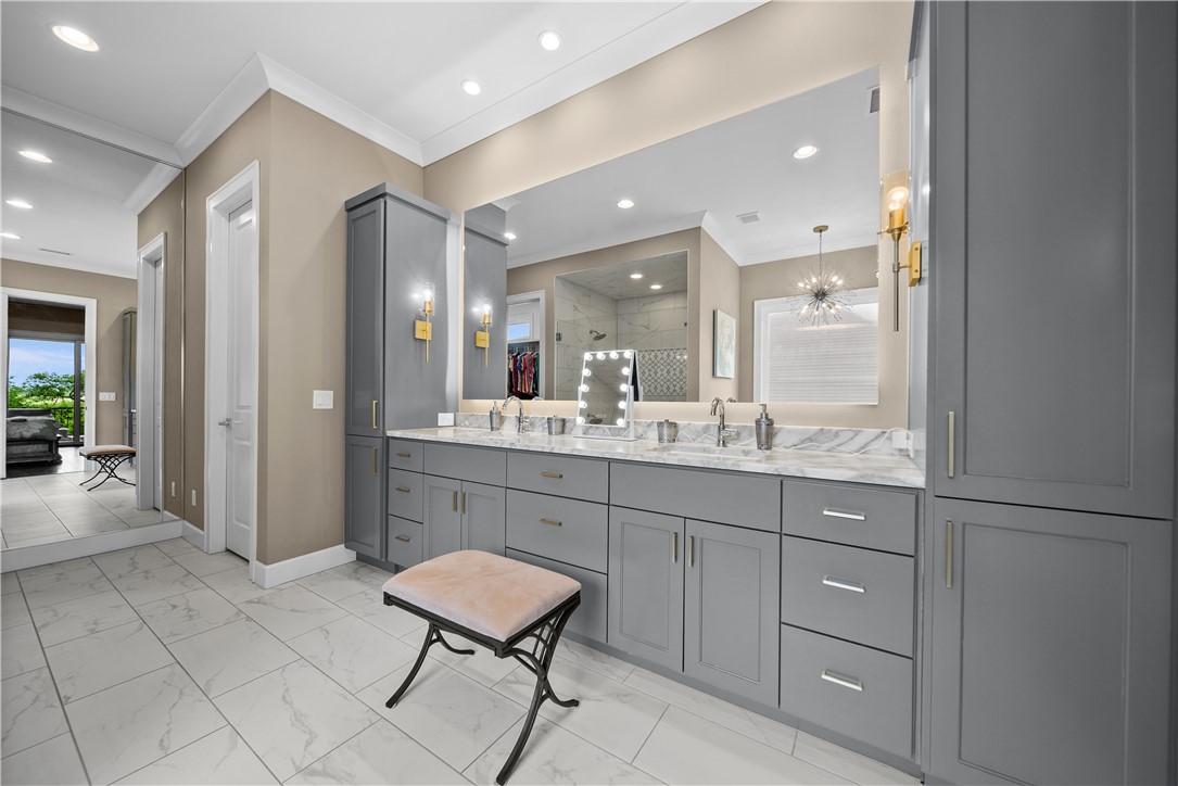 Shadow Valley - Residential