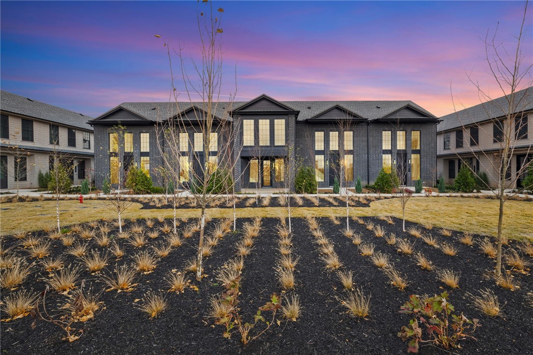 Pinnacle Village - Residential