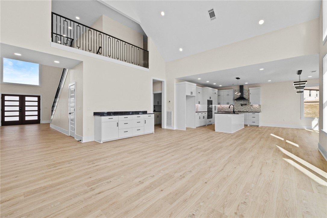 Sugar Creek Residence Cmnty Ph I - Residential
