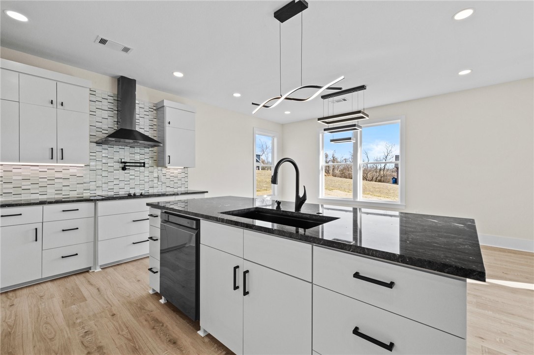 Sugar Creek Residence Cmnty Ph I - Residential